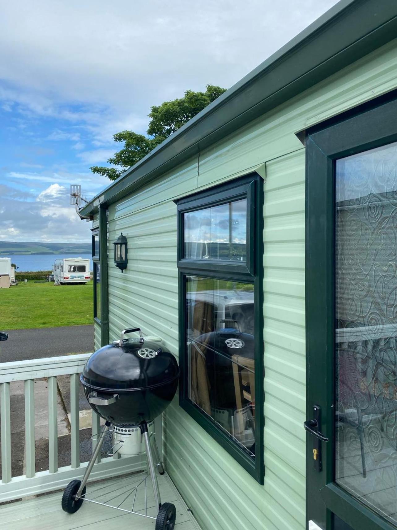 Bay 1 Hotel Kirkcolm Exterior photo